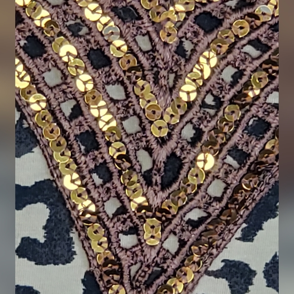 Fashion Love Leopard Top - Picture 3 of 10